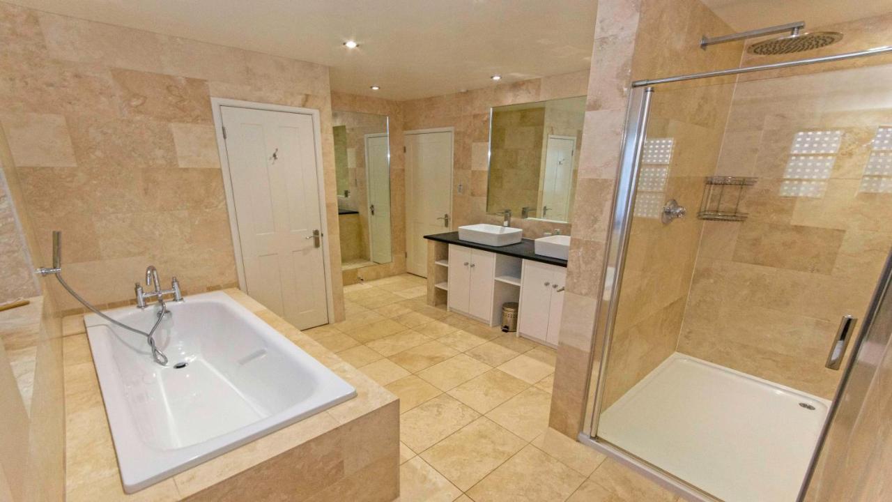 Crowborough Farm - Impressive & Sophisicated Home Surrounded By Unspoilt Countryside In Georgeham - Dog Friendly, Sleeps 14 Dış mekan fotoğraf