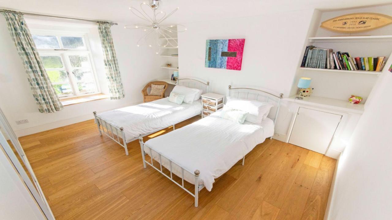 Crowborough Farm - Impressive & Sophisicated Home Surrounded By Unspoilt Countryside In Georgeham - Dog Friendly, Sleeps 14 Dış mekan fotoğraf